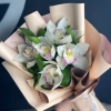 букет с орхидеями