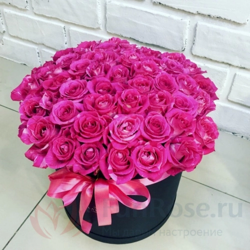 Цветы в коробке FunRose 51 Роза Розовая в коробке (50 см) 
