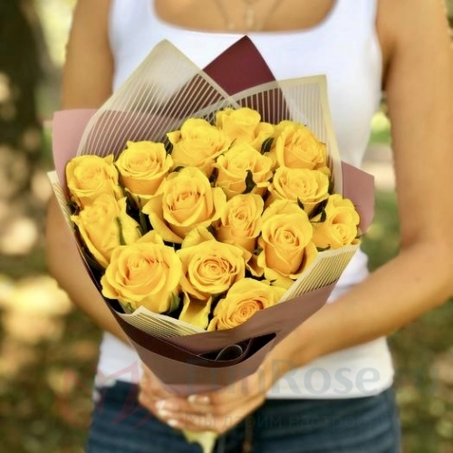 Розы FunRose 15 Роз Россия Желтых (60 см) 