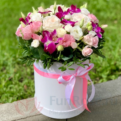 Цветы в коробке FunRose Сирень в коробке (40 см) 