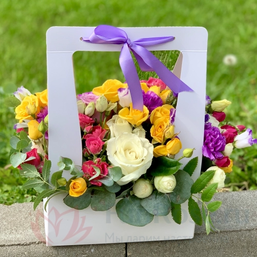 Цветы в коробке FunRose Аваланж в коробке (30 см) 
