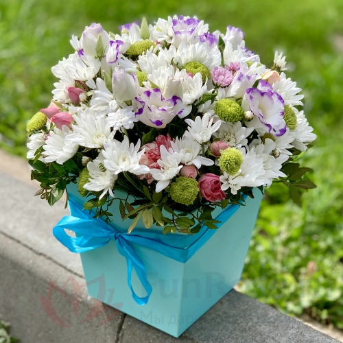 Цветы в коробке FunRose Облако в коробке (30 см) 