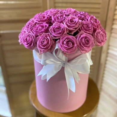 FunRose 39 Роз Аква Розовые (60 см) Цветы в коробке