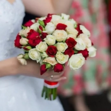 FunRose Букет Невесты с Кустовой Розой (25 см) Букет невесты
