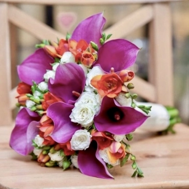 FunRose Букет Невесты с Каллами и Кустовой Розой (30 см) Букет невесты